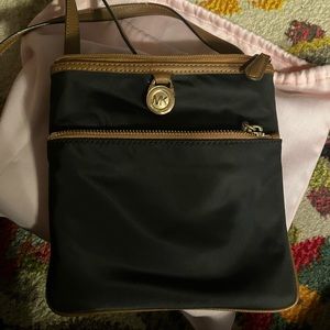 Michael Kors Kempton Crossbody purse